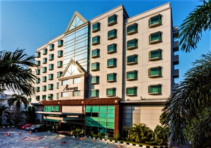 Hotel bandara jakarta airport near