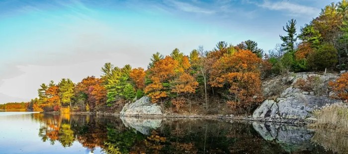 Best fall vacation spots east coast