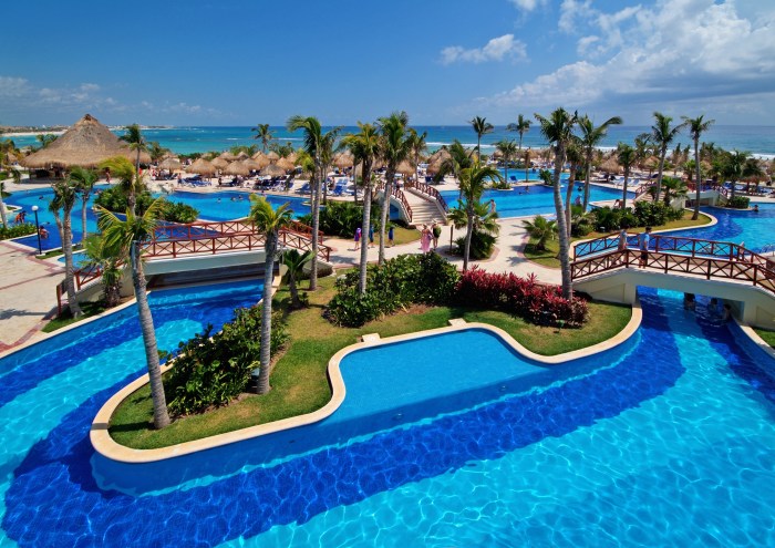 Bahia principe hotel chain