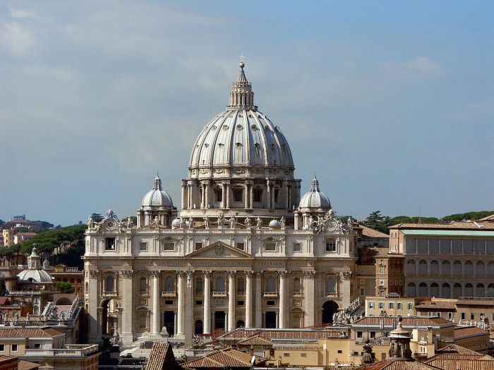 Who designed st peter's basilica