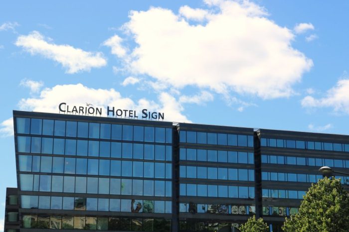 Clarion hotel chain